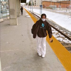 Meet your Posher, Dahrzel